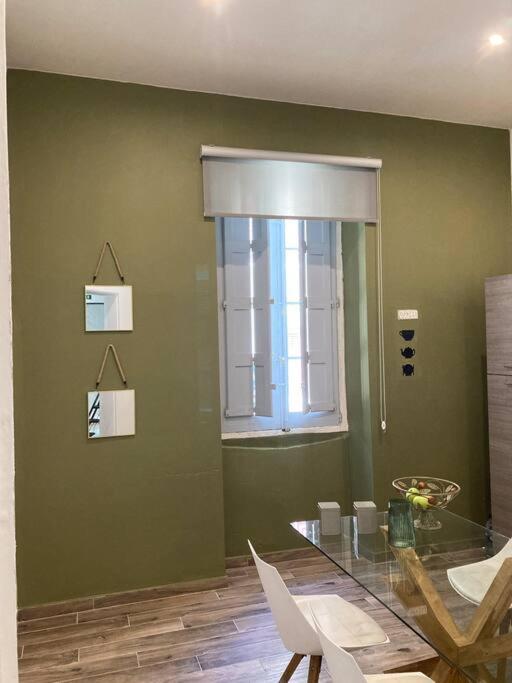 Sliema - 2 Mins From The Beach Apartment ภายนอก รูปภาพ